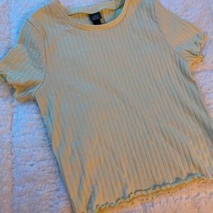 𒊹︎ Yellow Lettuce cropped top 𒊹︎